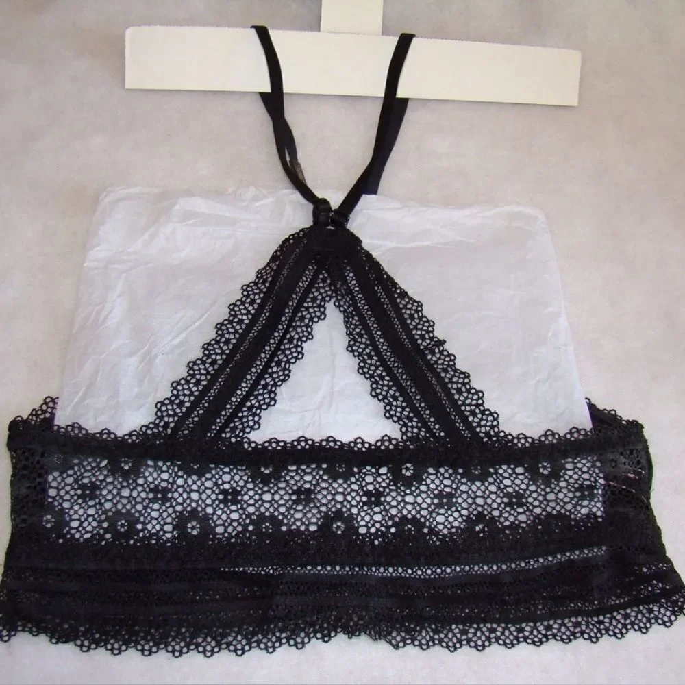 Victoria’s Secret Black High Neck Floral Lace Bralette Bra Size Small